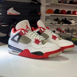 Air Jordan 4 Retro OG ‘Fire Red’